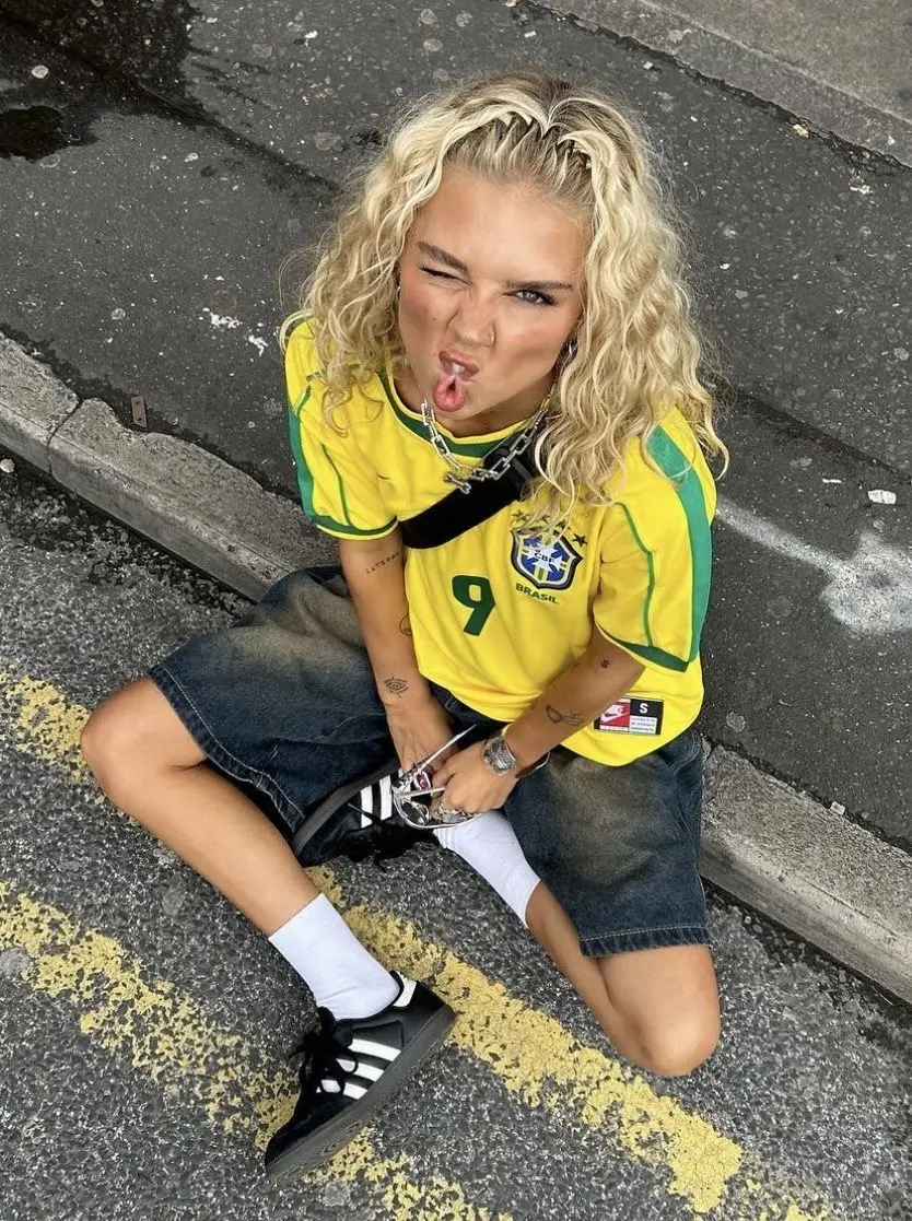 Brazil 9 Numara Sarı Retro Forma